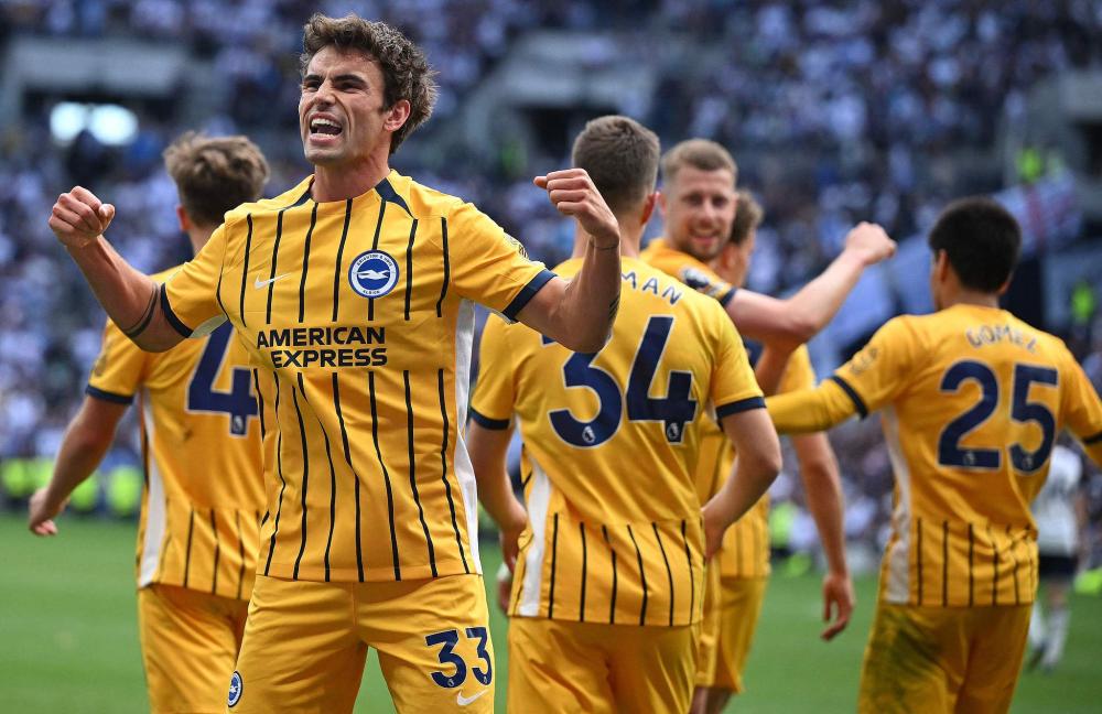 记者：海港抵达武里南，莱昂纳多、加布、李帅、刘若钒伤缺