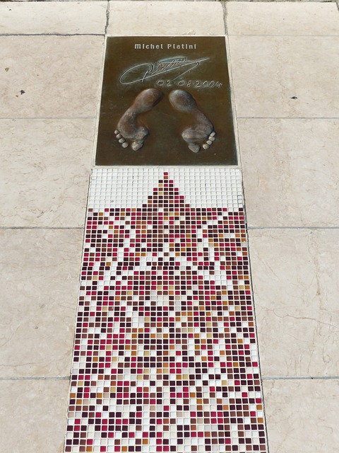 徐正源：韦世豪只归队练了一天；罗慕洛受伤可能因天气冷